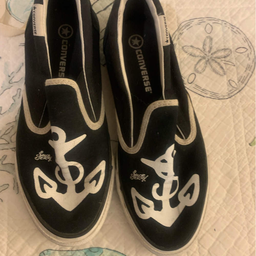 Converse Sailor Jerry men’s sz 7 women’s sz 8.5
